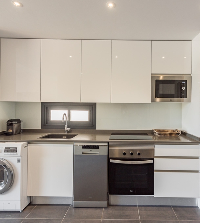 Resa Estates Ibiza te koop appartement Vadella Mar zee zicht kitchen.jpg